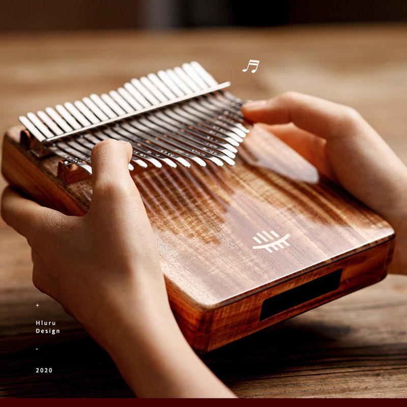 A Musical Instrument With Keys - Hluru Kalimba 17 klawiszy z otworem