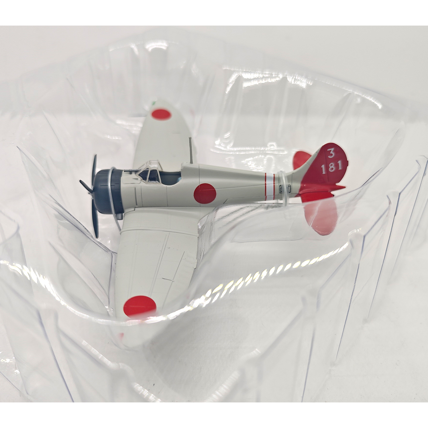 Musical Instrument Japanese - Model myśliwca japońskiego A5M2 w skali